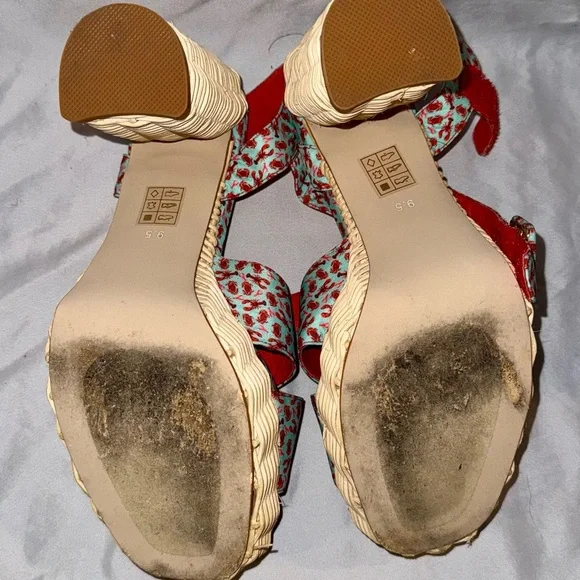 Jeffrey Campbell lobster Platform Sandals - Picture 5 of 5